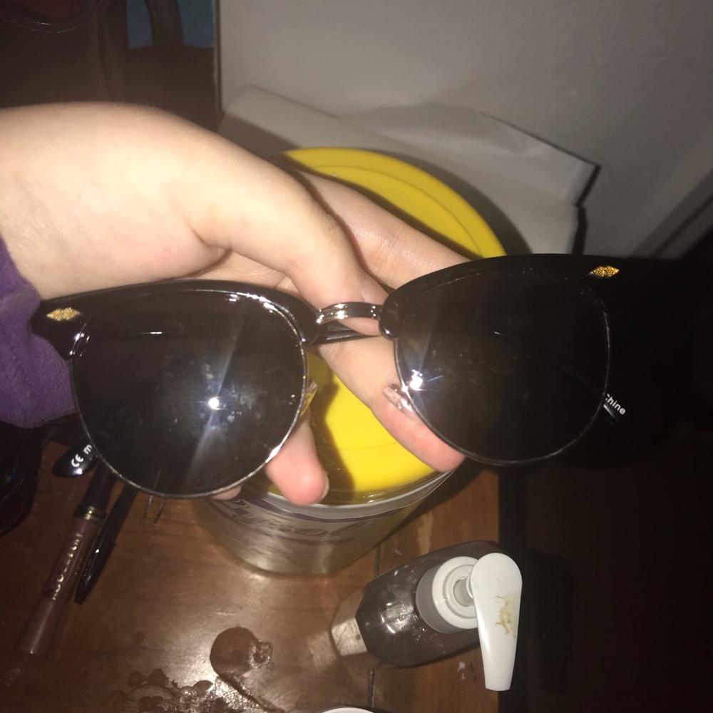 sunglasses